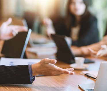 Assistance à la définition et à la mise en œuvre de processus d’achats et d’audit des marchés de formation